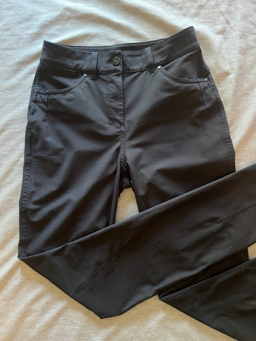 lululemon athletica Black High-Rise Athletic Trousers size 2 straight leg golf